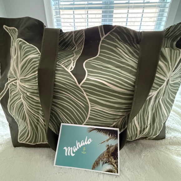 New!! Aloha Collection - HALO HALO - Reversible! - rare design!! - Picture 2 of 9